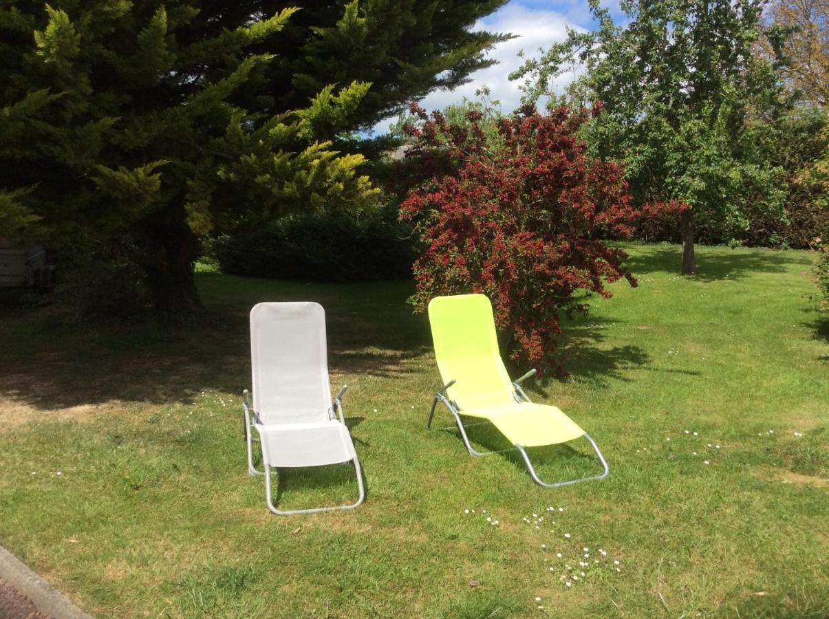 Normandie Cosy Apt Rdc Independant Bien Equipe Dans Maison Confortable Terrasse Grand Jardin Clos Sans Vis A Vis Entre Caen Et Bayeux, Proche Plages Du Debarquement Loucelles Exterior photo